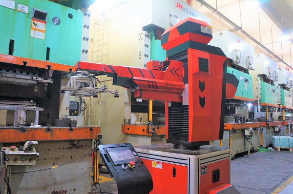 鈑金加工廠-沖壓自動機床 鈑金加工廠-沖壓自動機床