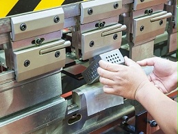 江西沖壓件廠，自動化沖壓設(shè)備的特點-五金百科「誠瑞豐」