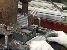 佛山沖壓件包含汽車覆蓋件嗎？