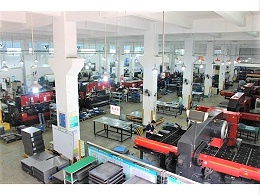 深圳鈑金沖壓加工現(xiàn)場(chǎng)是怎樣的？