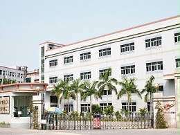 深圳五金沖壓廠，五金加工機械手操作9